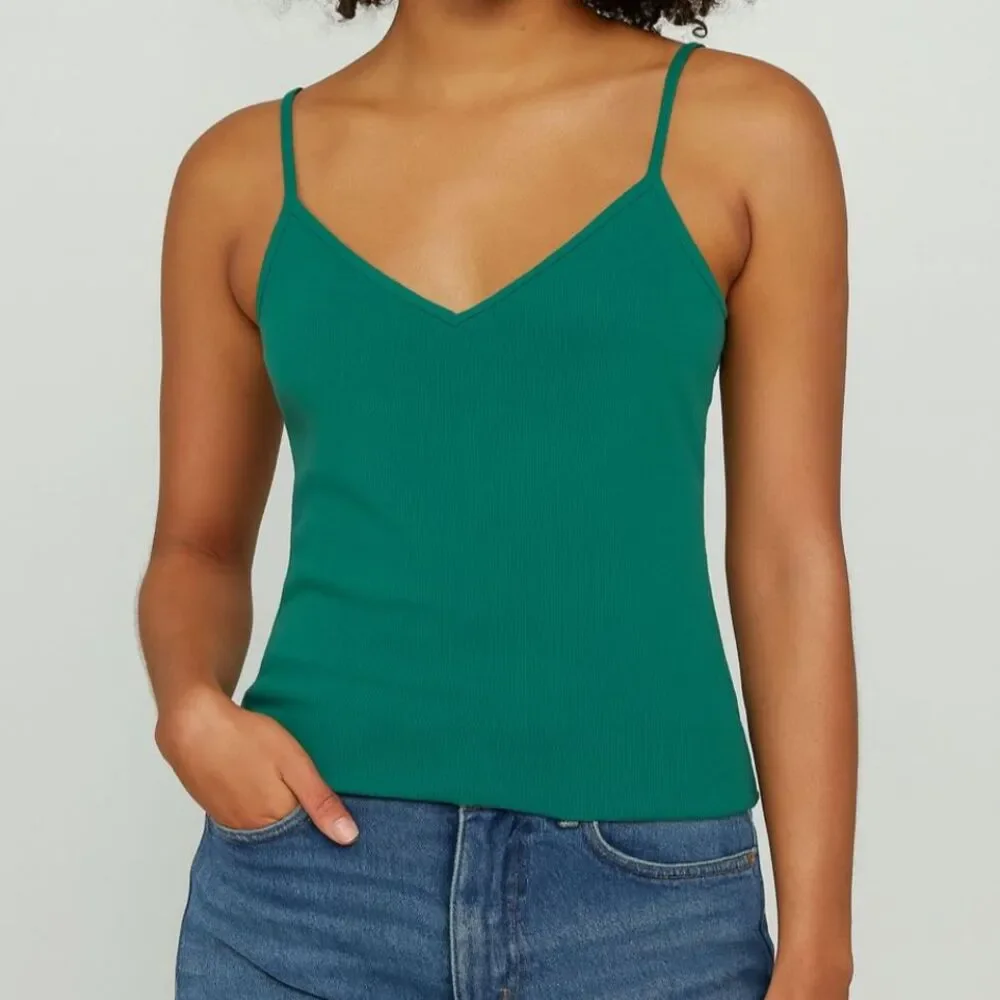 NWOT Free People V-neck Soft Stretchy Fitted Cami Tank Top Bra in Green XS/S